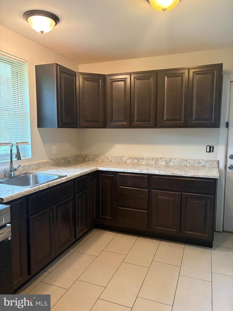 18217 Aquasco Rd Property Photo 3