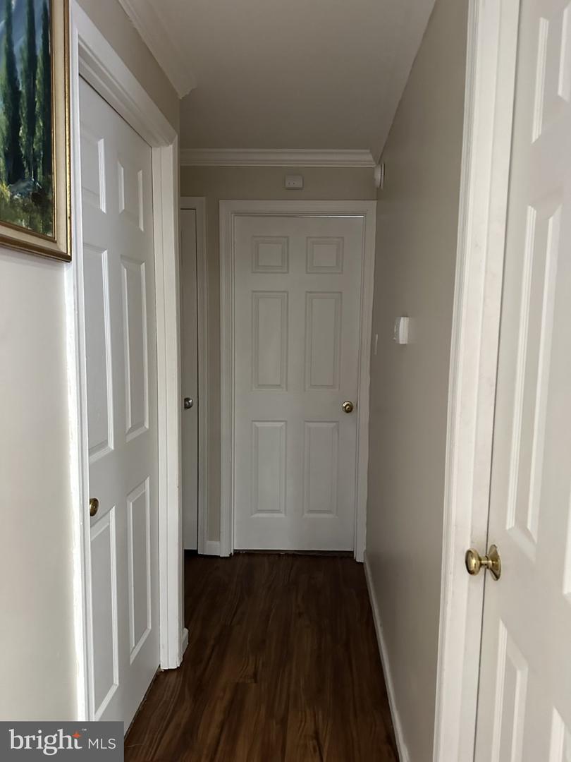 4705 Heath St Property Photo 6