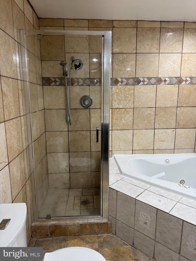 9211 Utica Pl Property Photo 2