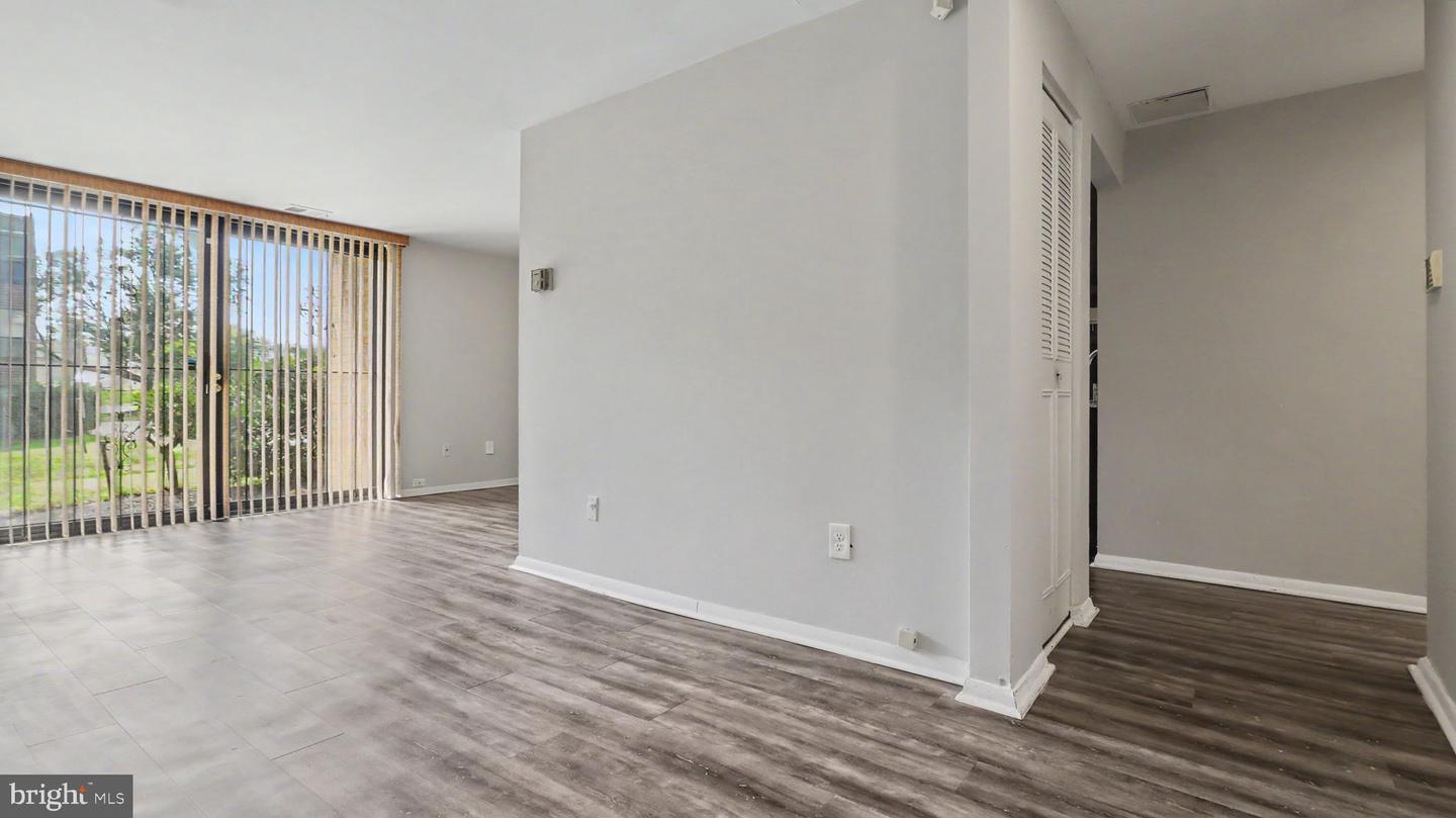 3344 Huntley Square Dr #t-2 Property Photo 5