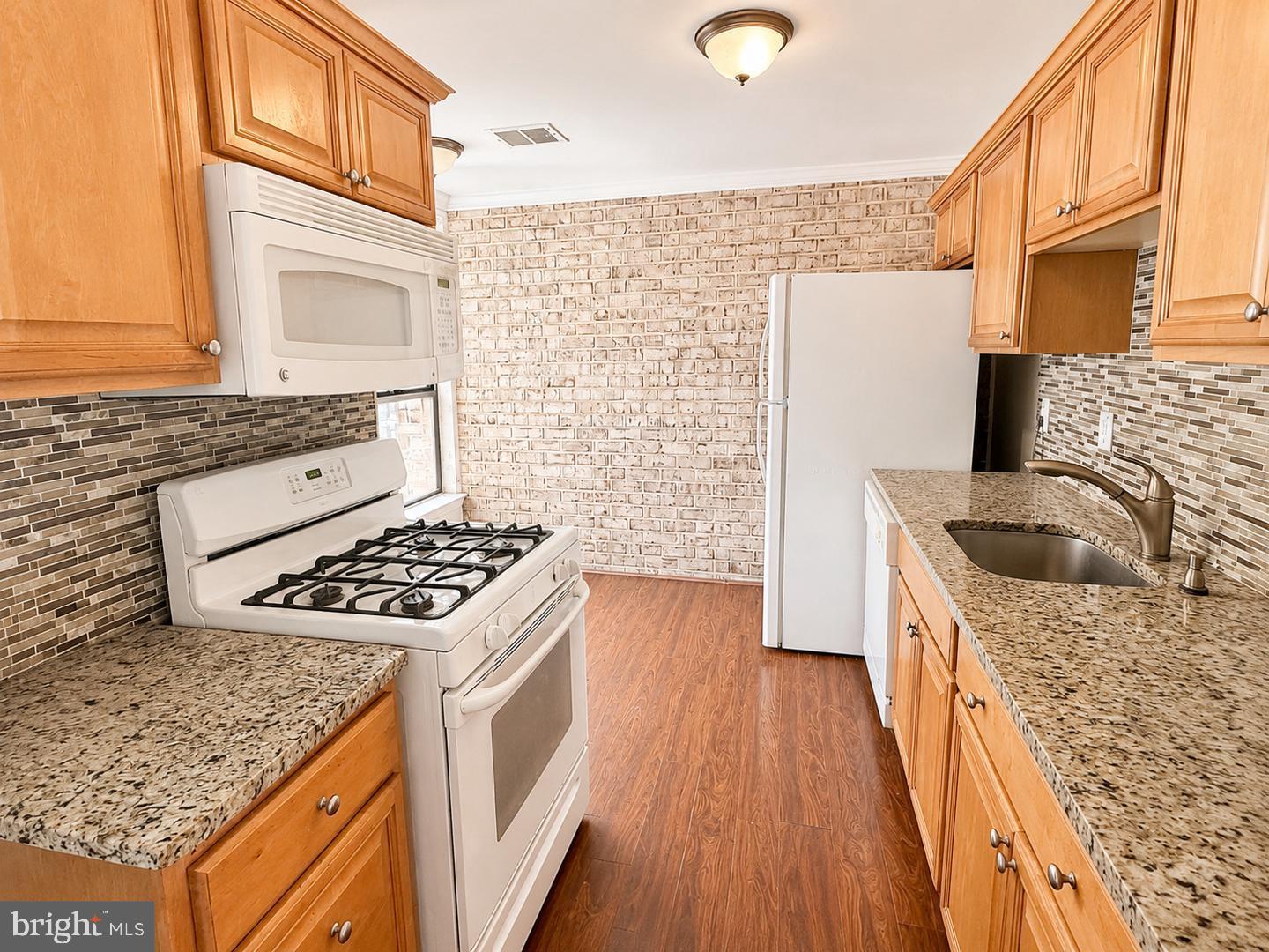 3352 Huntley Square Dr #a2 Property Photo 12