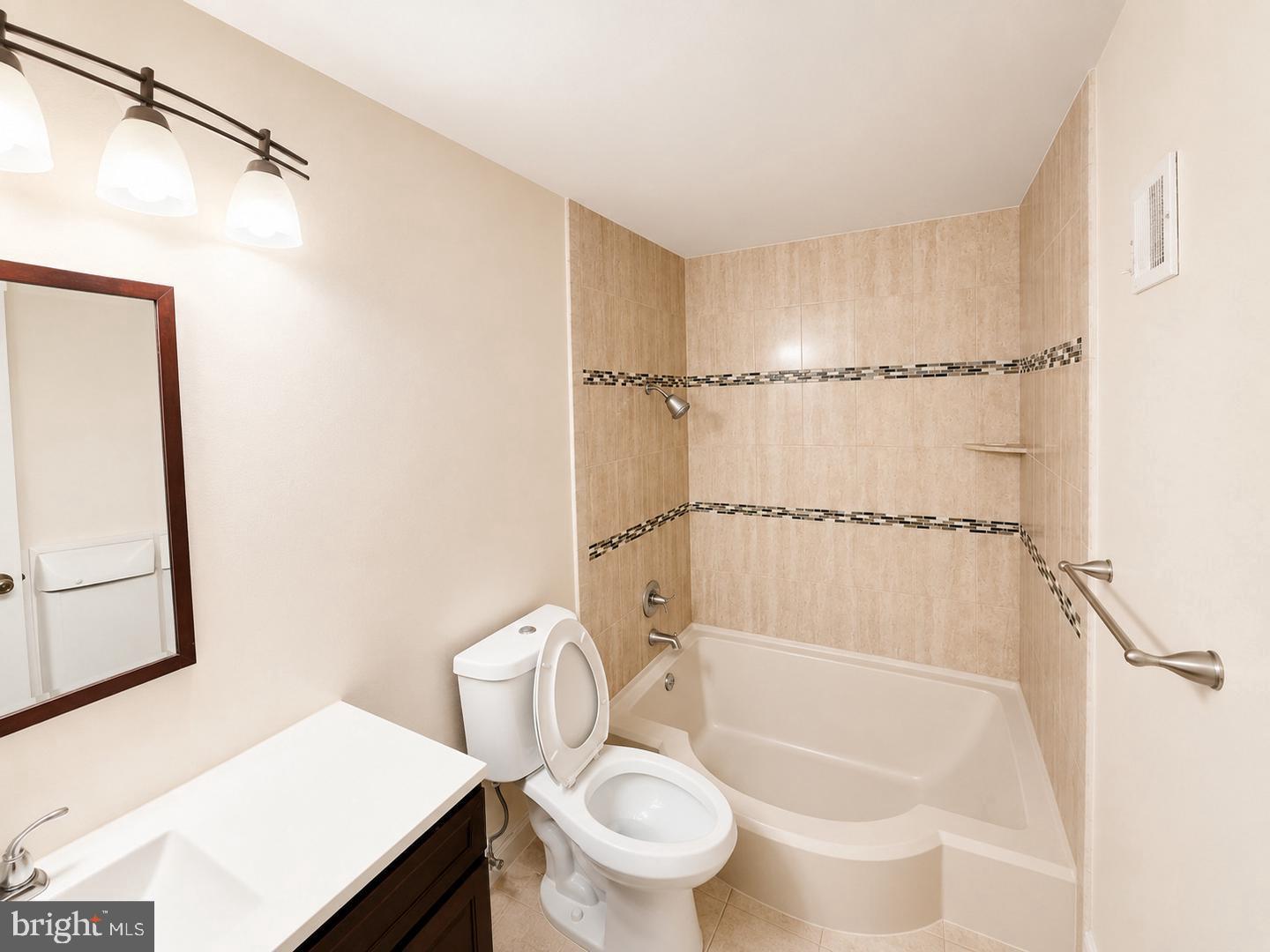 3352 Huntley Square Dr #a2 Property Photo 15