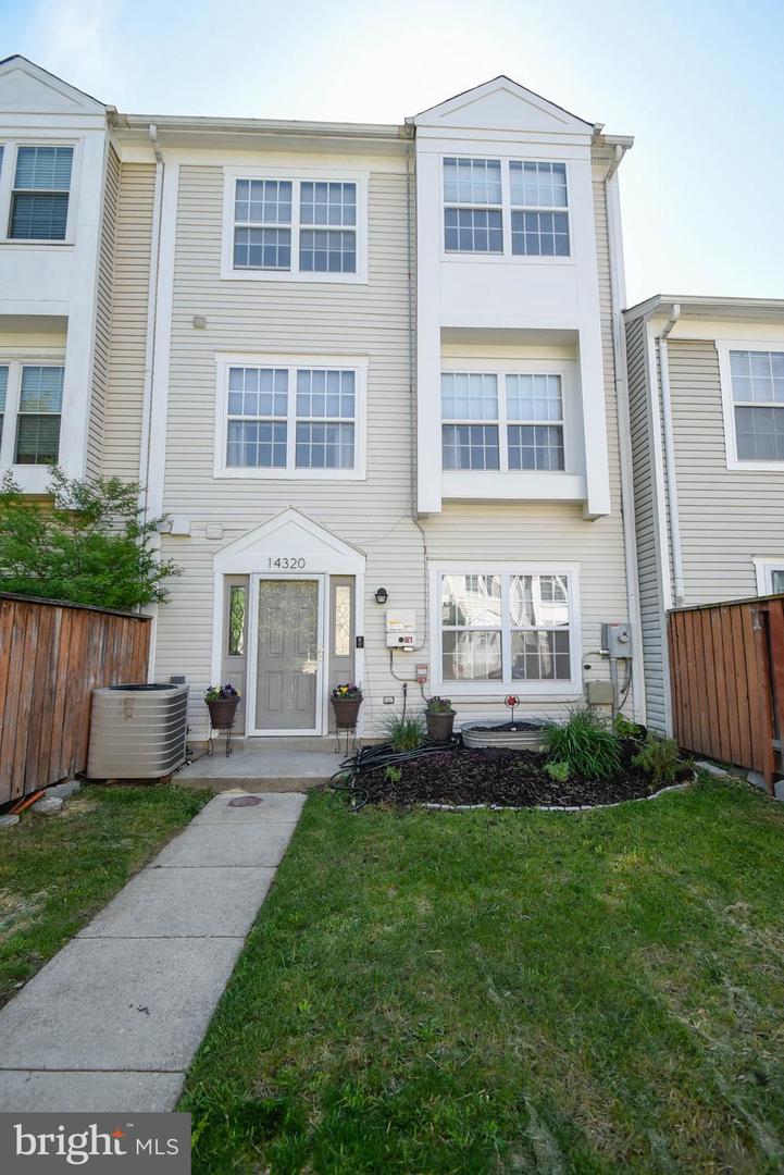 14320 S Shore Ct Property Photo 1