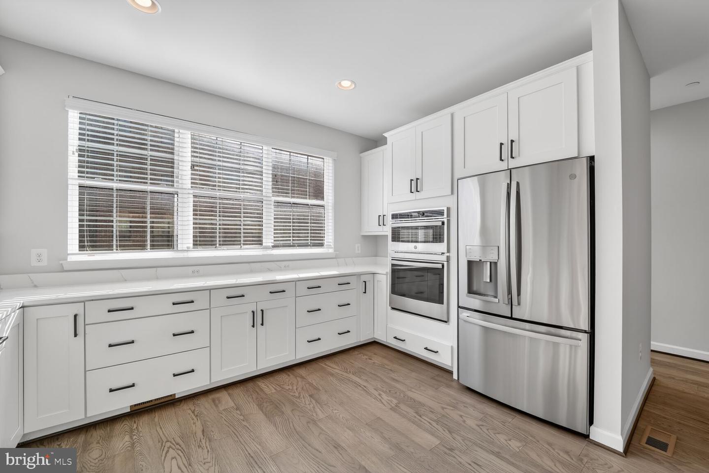 620 Leigh Way Property Photo 10