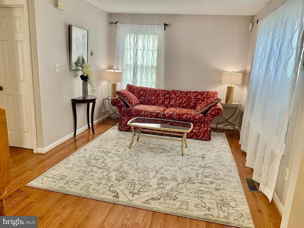 2104 Sayan Property Photo 38