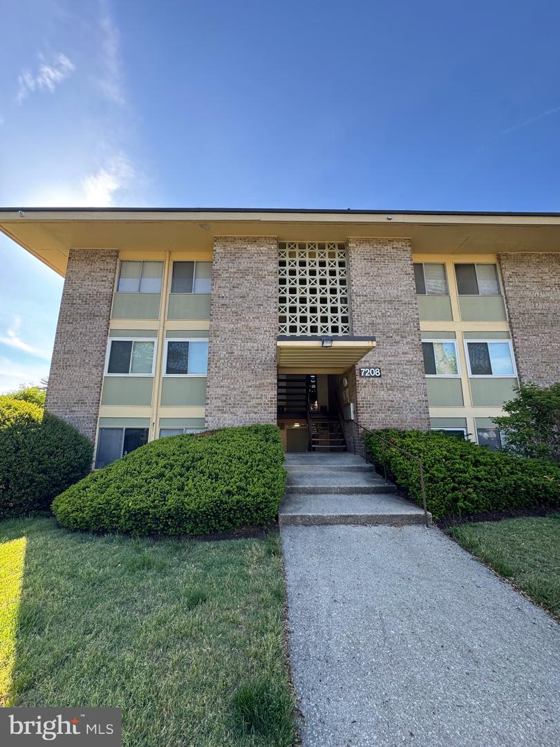 7208 Donnell Pl #b Property Photo 1