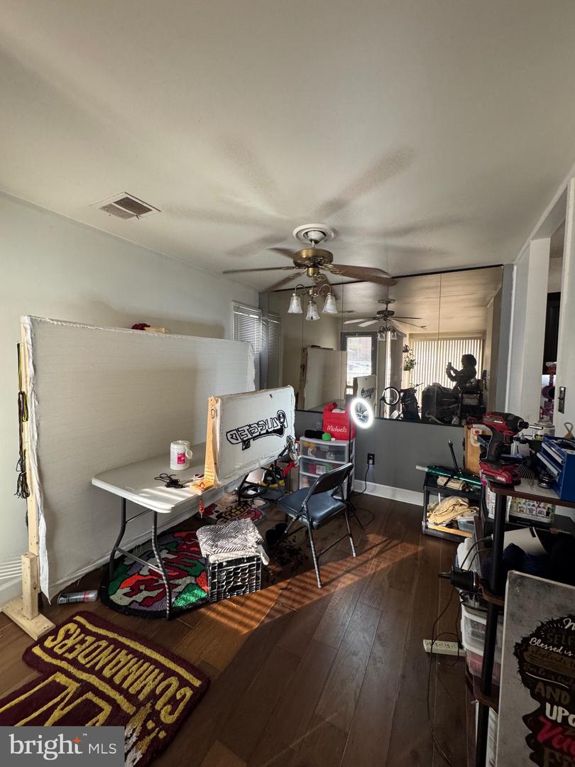 7208 Donnell Pl #b Property Photo 16