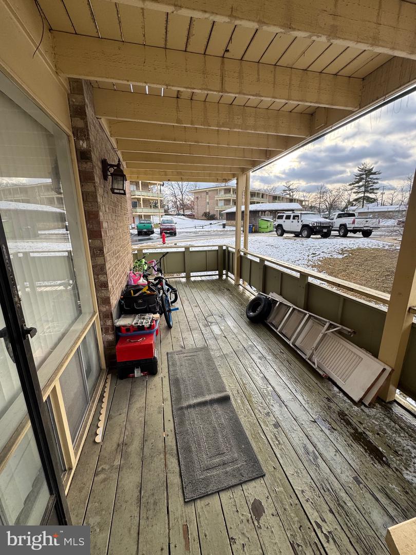 7208 Donnell Pl #b Property Photo 31