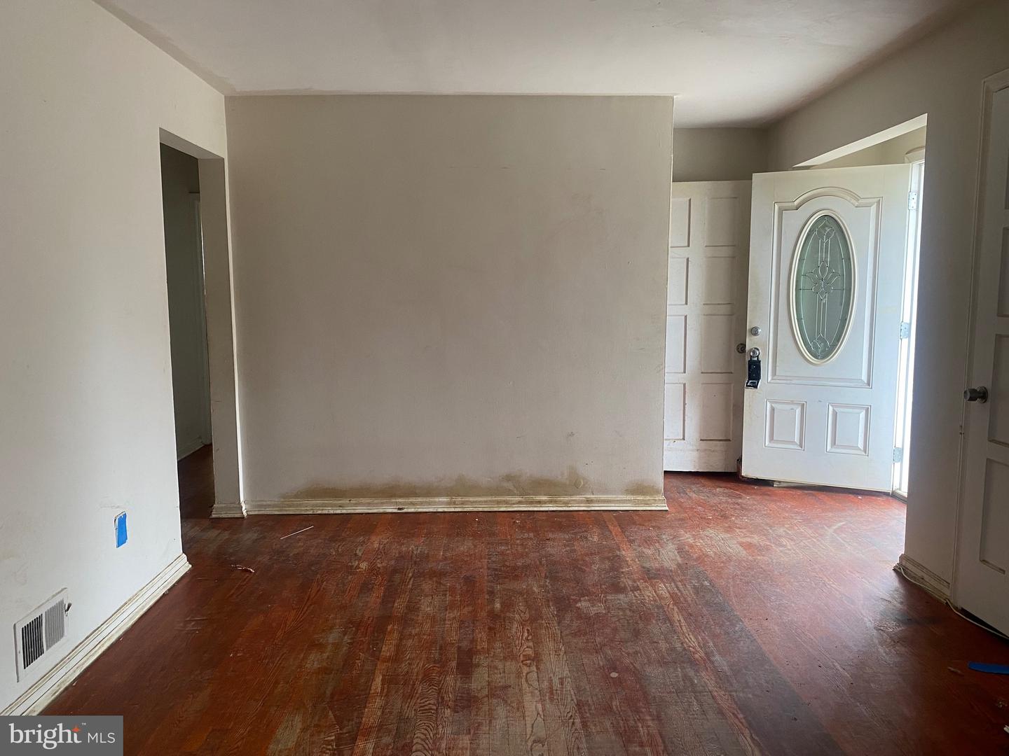2109 Beechwood Rd Property Photo 4
