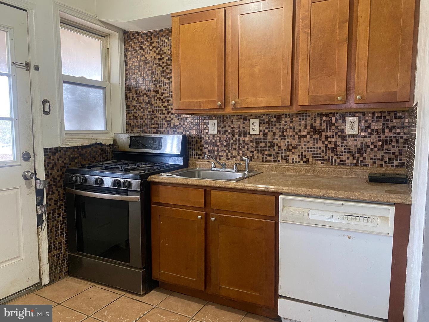 2109 Beechwood Rd Property Photo 8