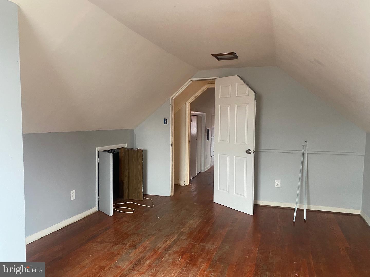 2109 Beechwood Rd Property Photo 18