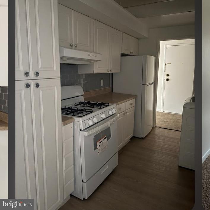 10244 Prince Pl #21-202 Property Photo 4