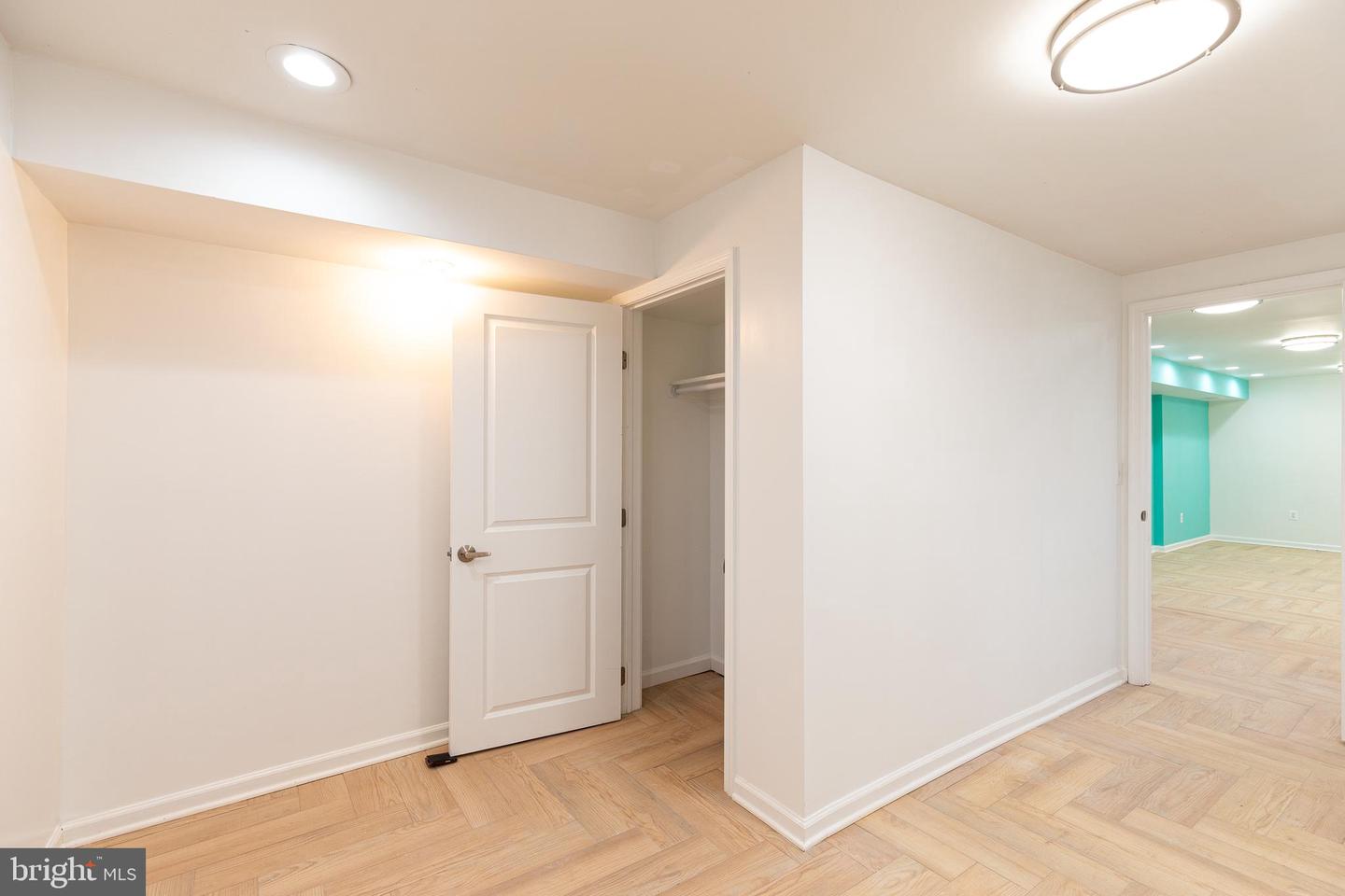 1414 Alberta Dr Property Photo 22