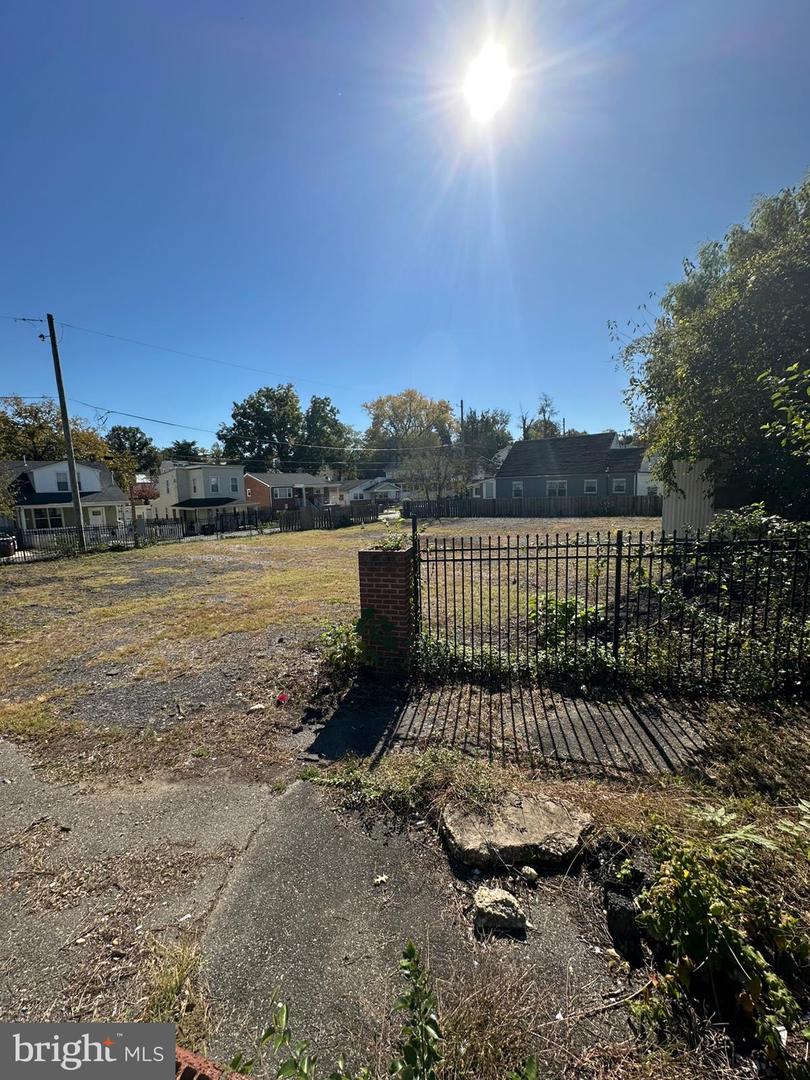 5927 Central Ave Property Photo 4