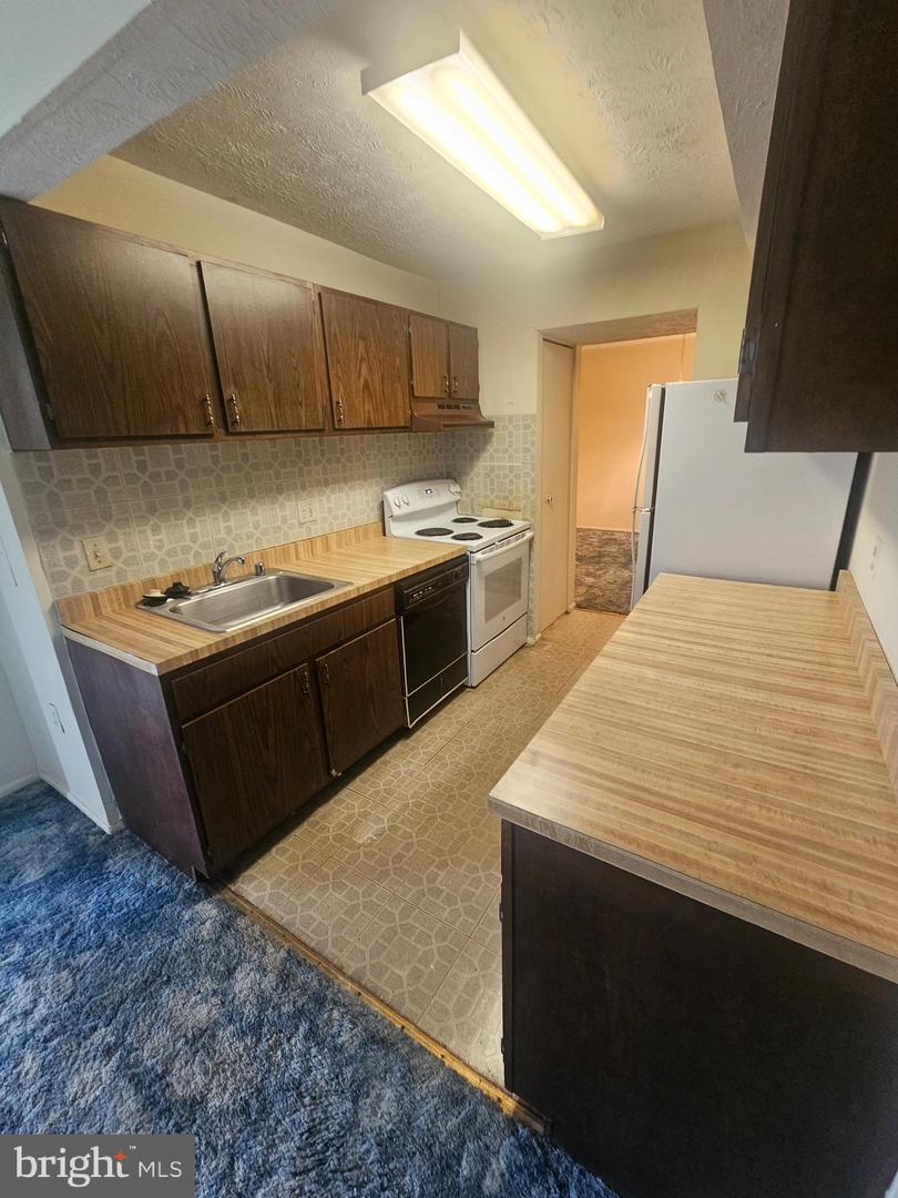 7724 Hanover Pkwy #186 Property Photo 15