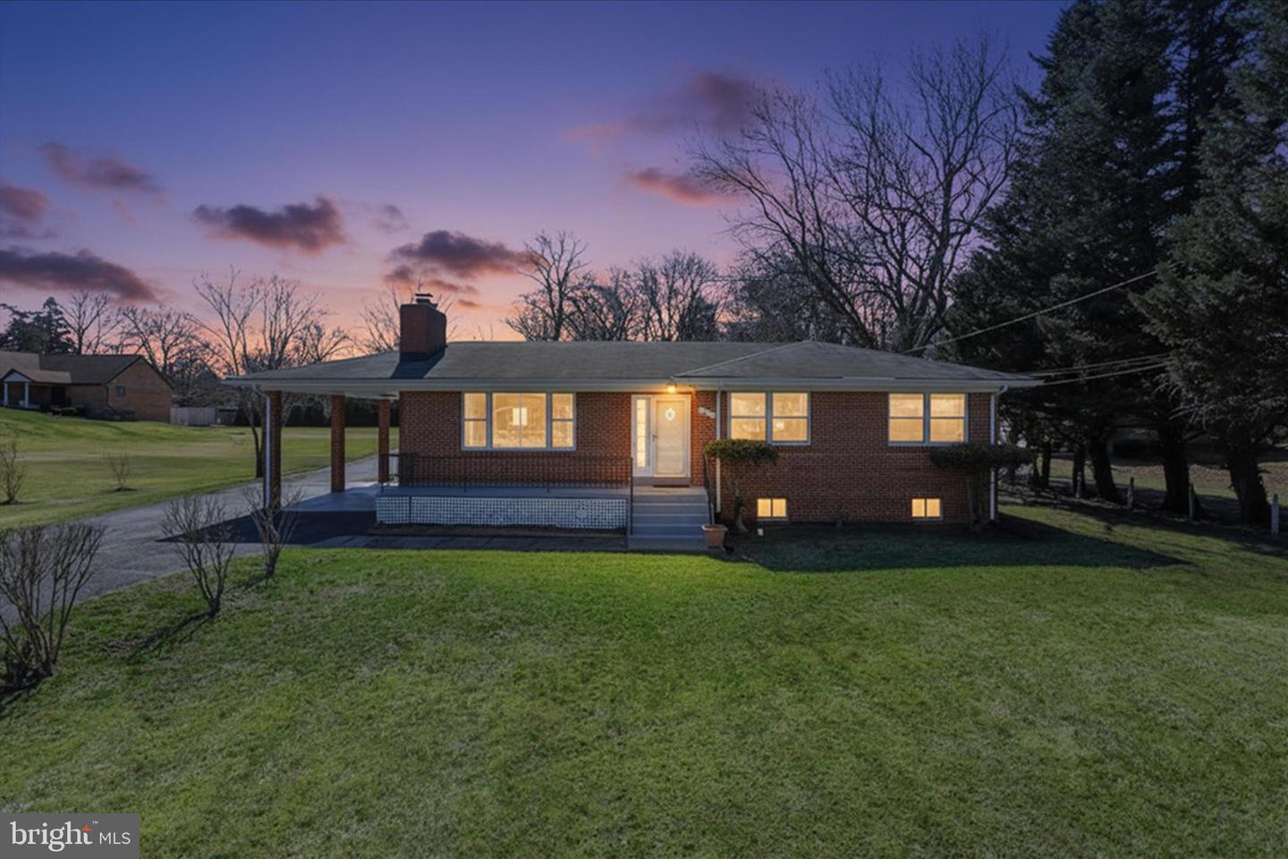 5811 KIRBY RD Property Photo 1