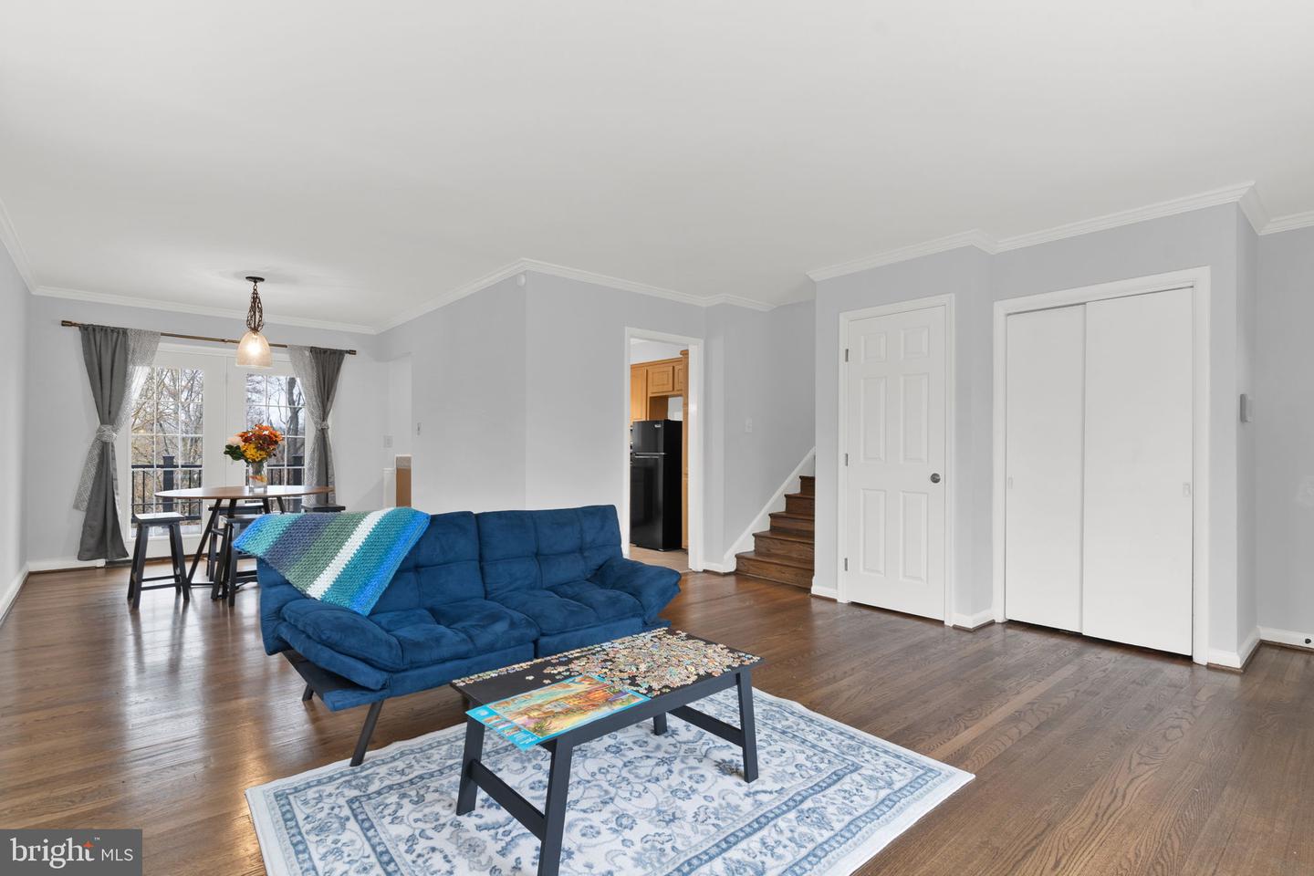 1029 Broadview Rd Property Photo 2