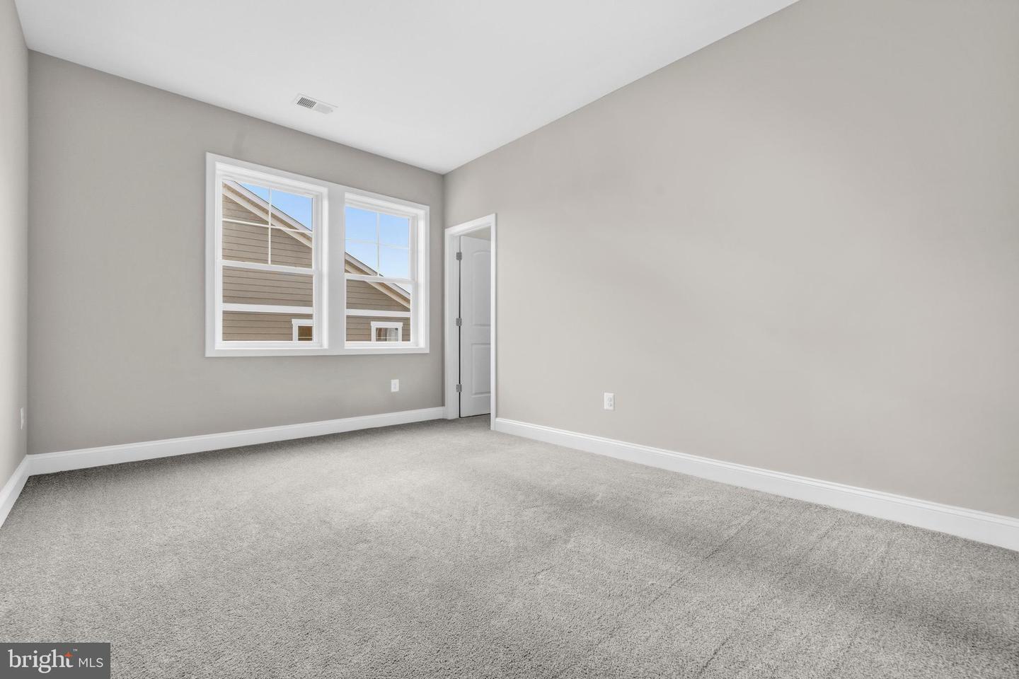 5807 Beecher St Property Photo 34