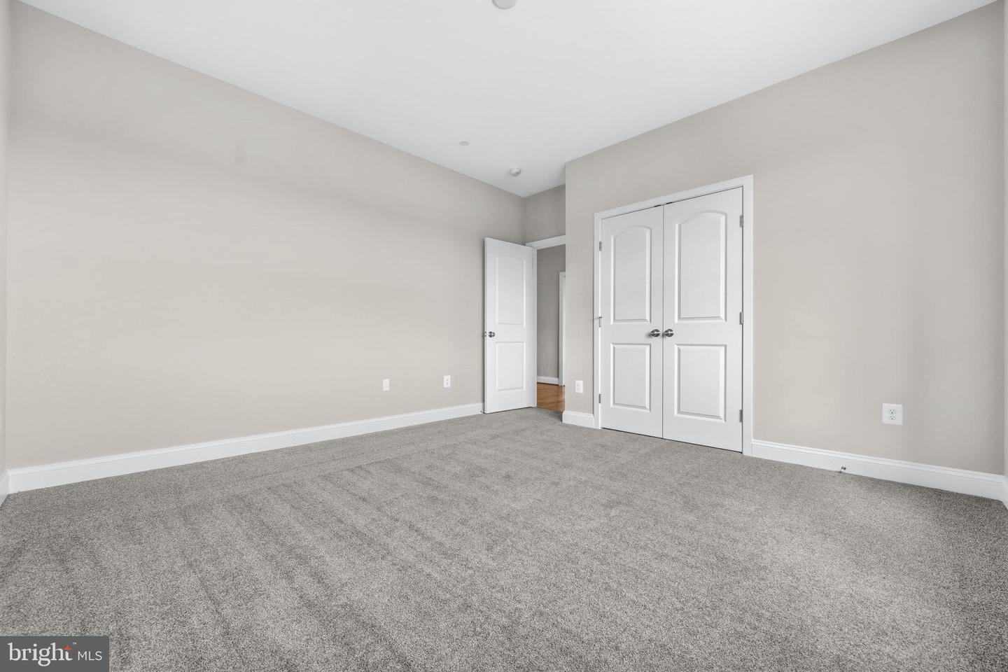 5807 Beecher St Property Photo 37