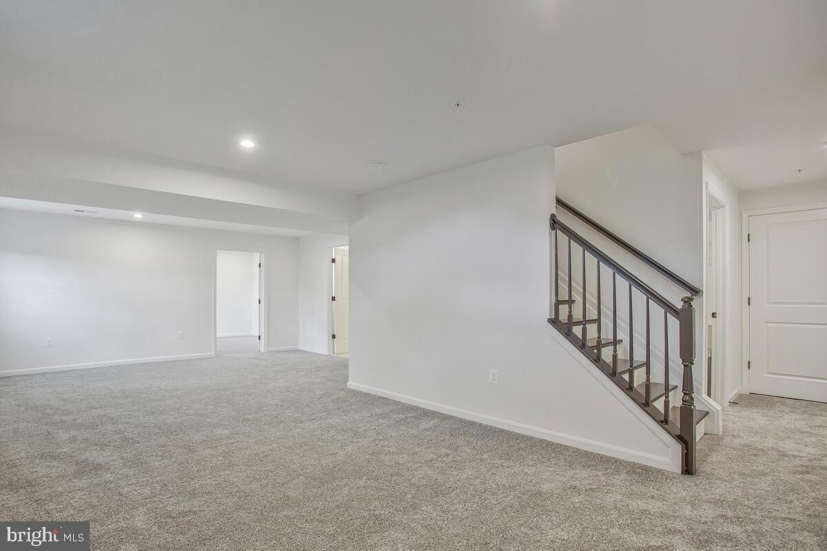6513 Suitland Rd Property Photo 17
