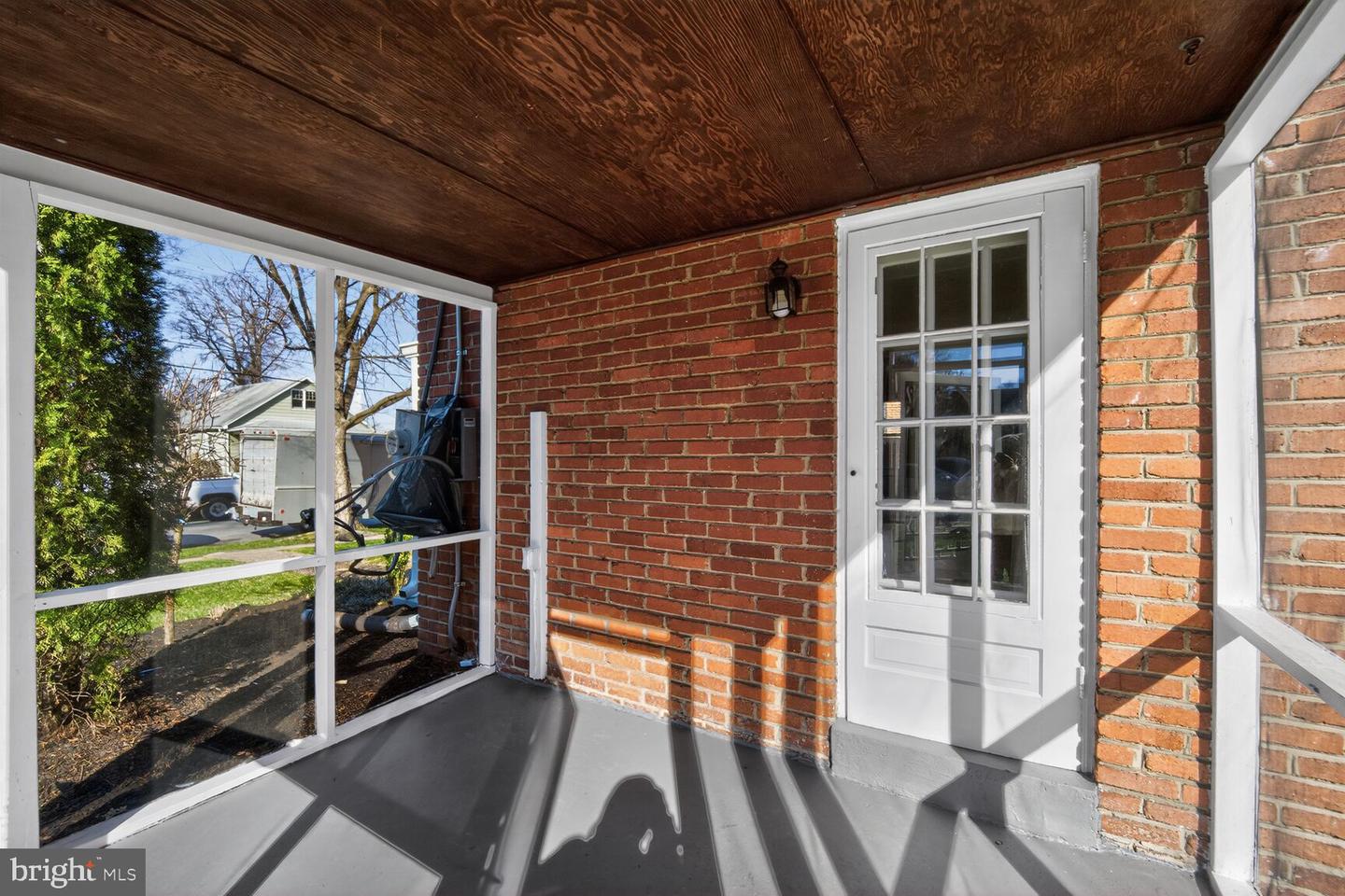 4901 Tuckerman St Property Photo 2