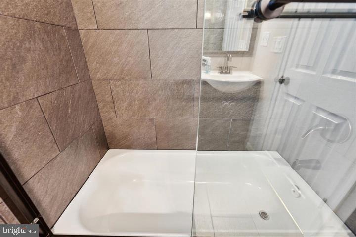 6909 Cherryfield Rd Property Photo 9
