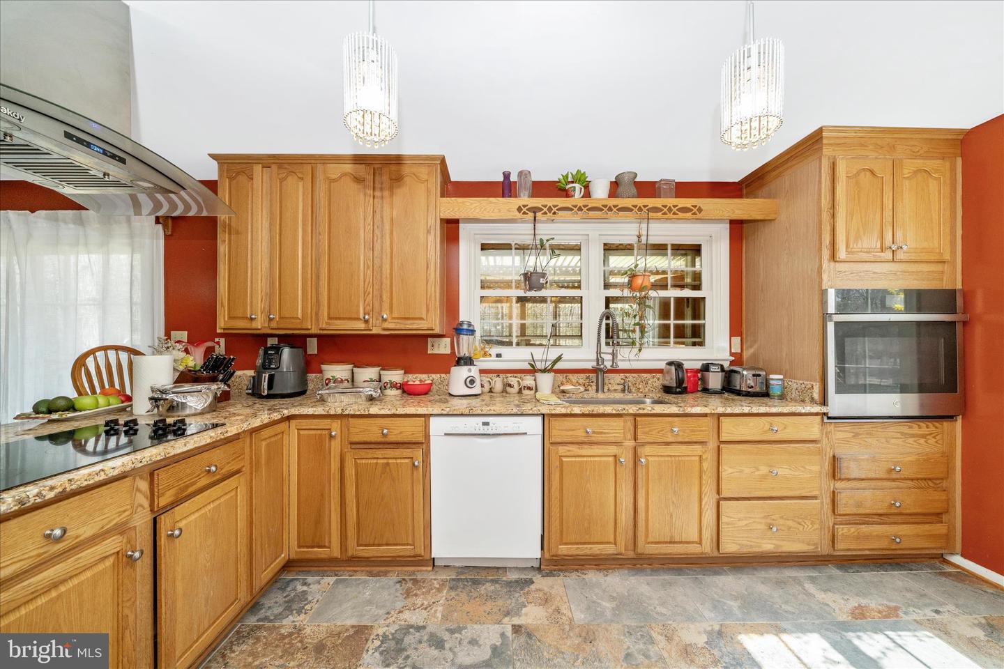 16706 Cedarforest Rd Property Photo 6