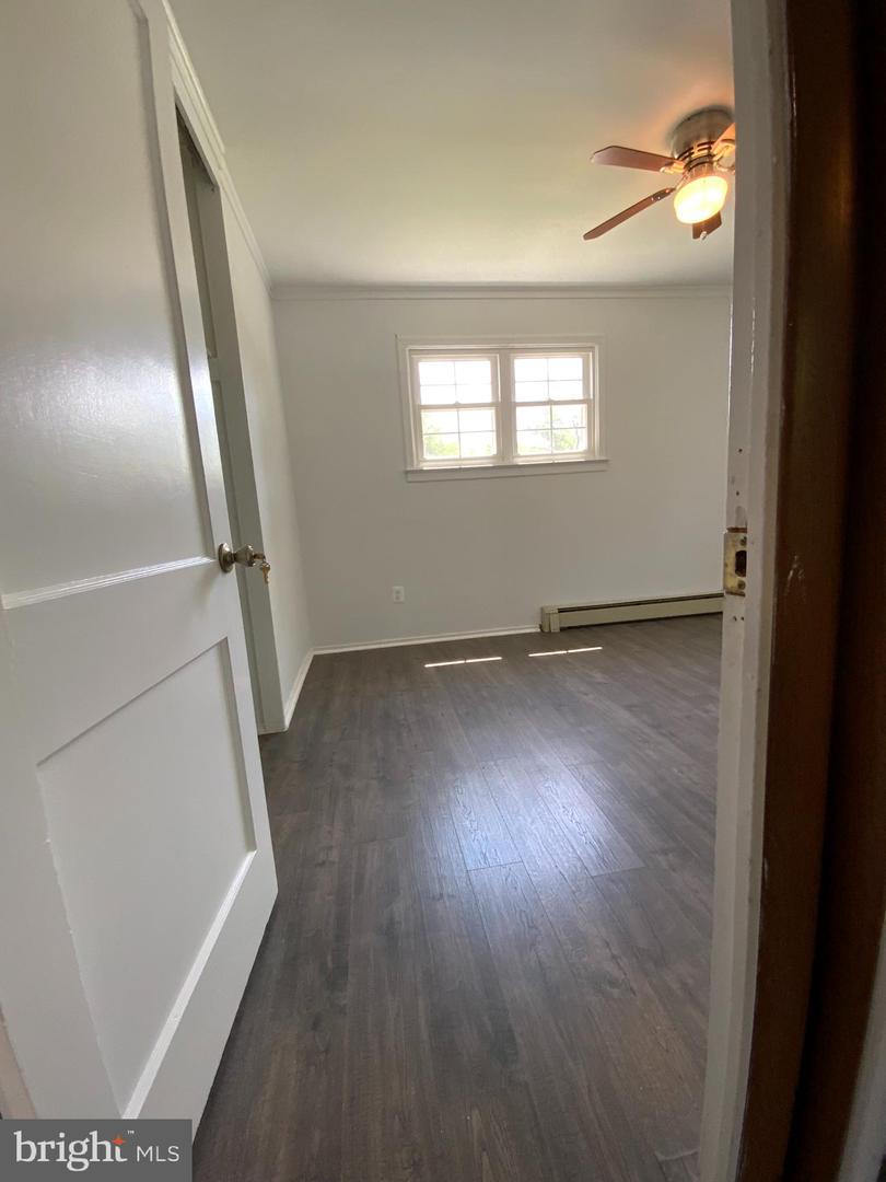 1019 Marton St Property Photo 11