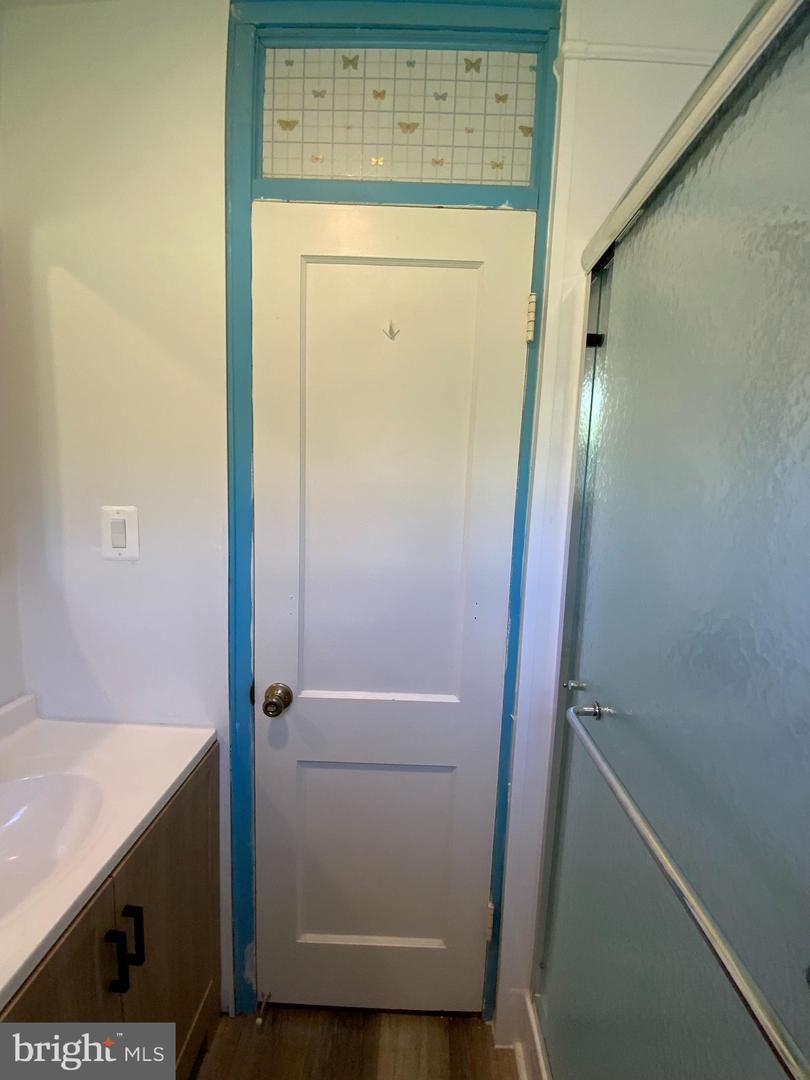 1019 Marton St Property Photo 17
