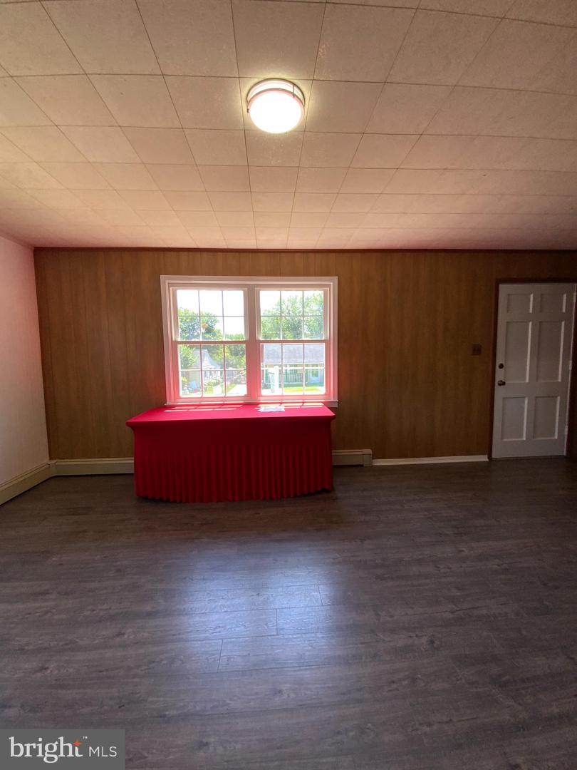 1019 Marton St Property Photo 19
