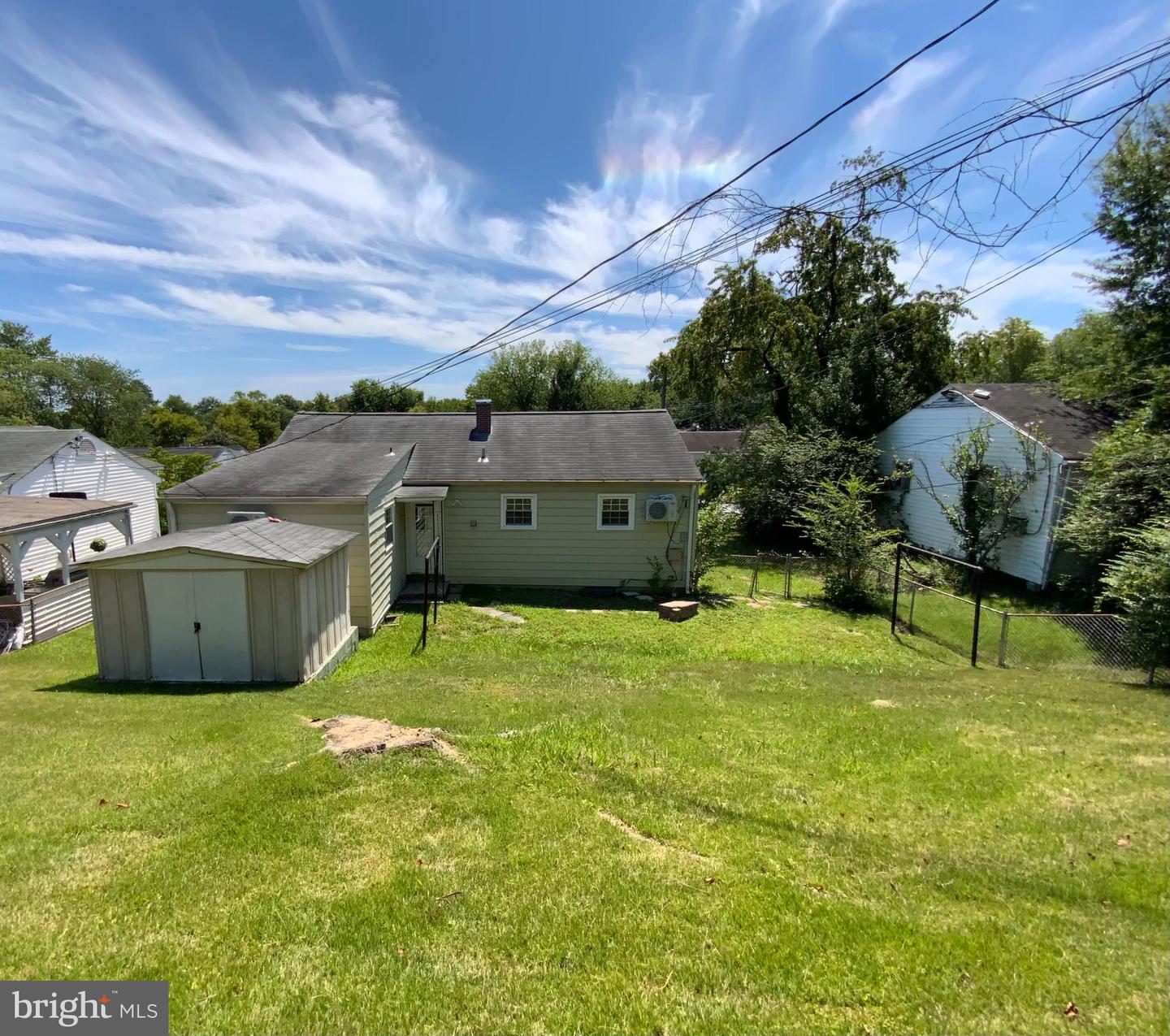 1019 Marton St Property Photo 33