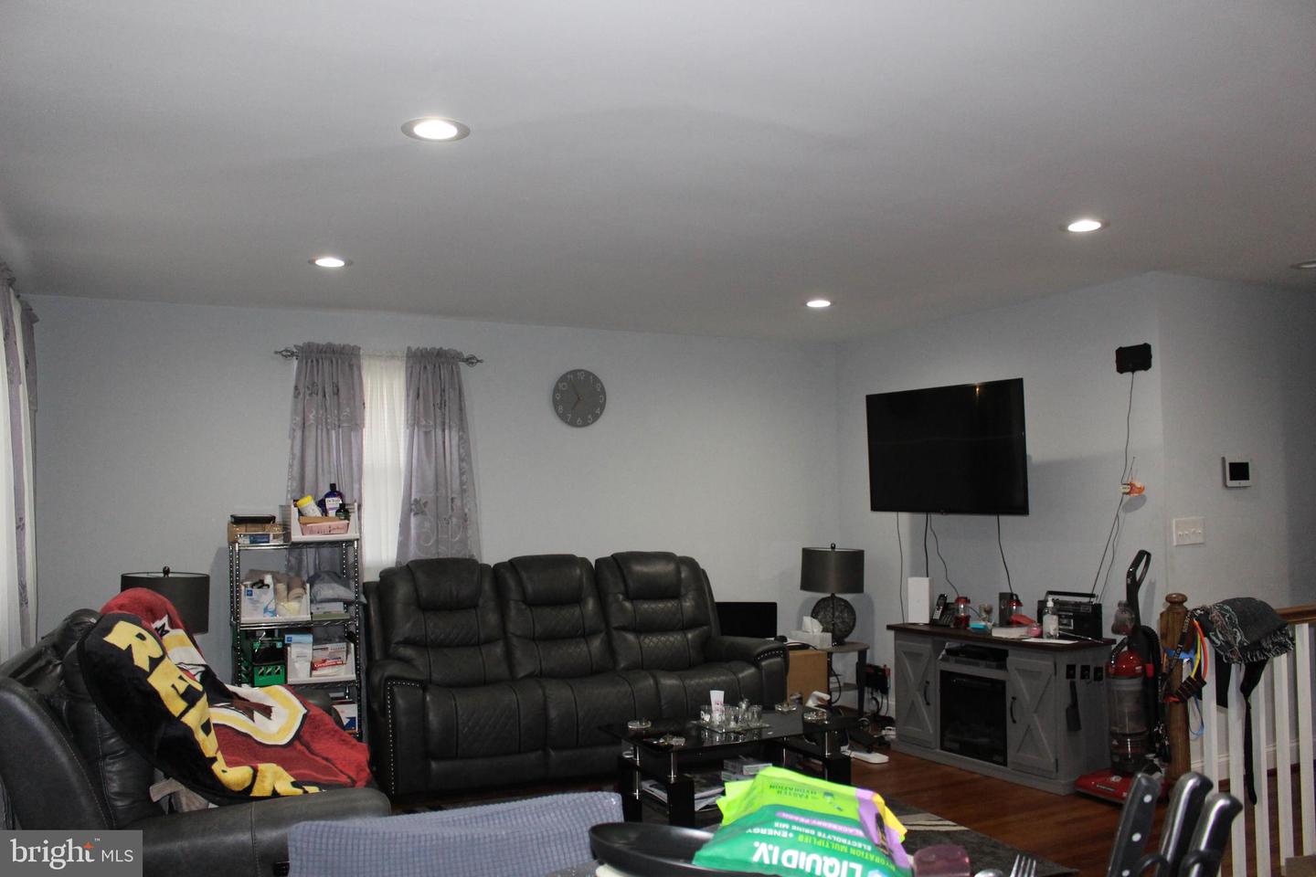 4706 Heath St Property Photo 12