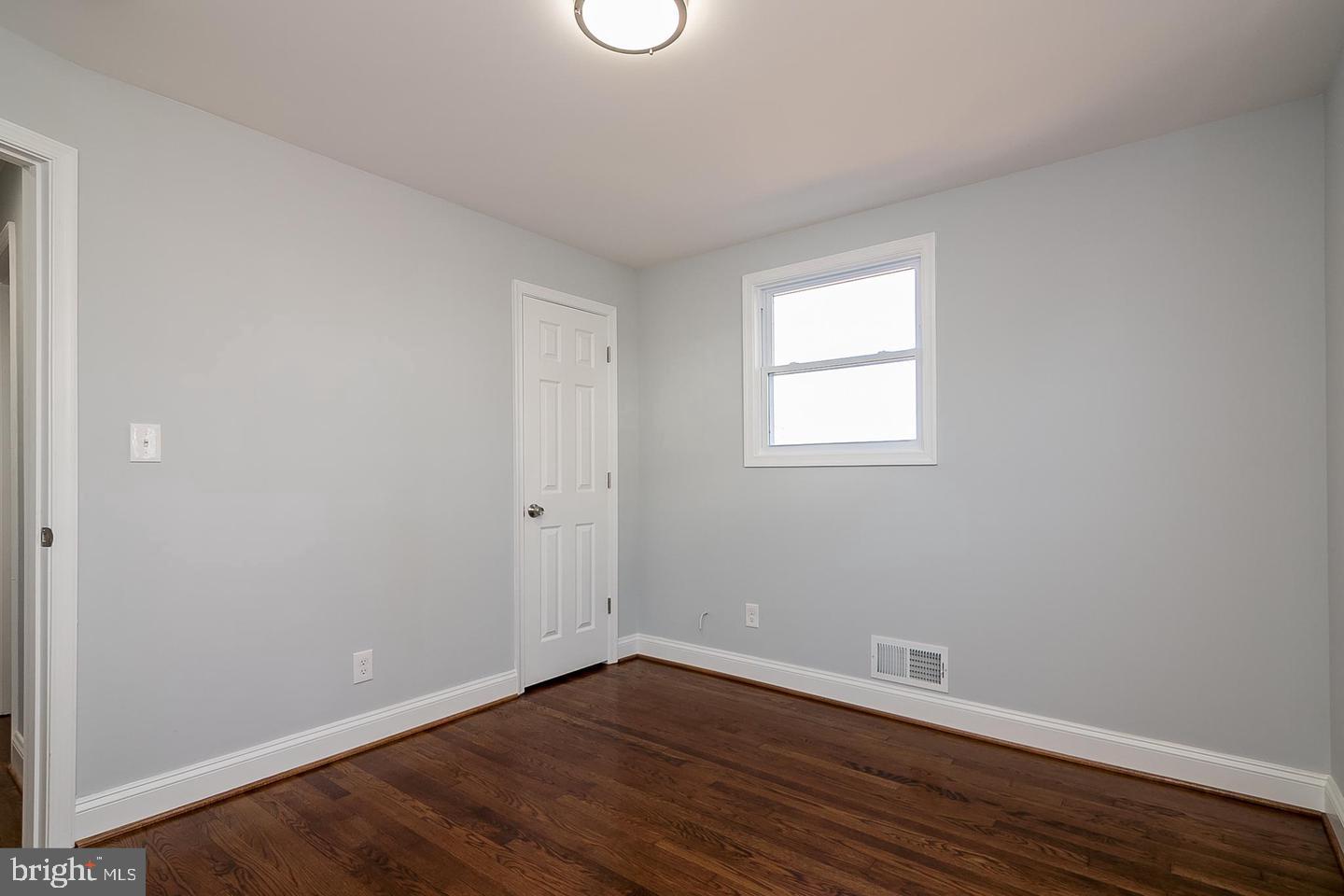 4706 Heath St Property Photo 15