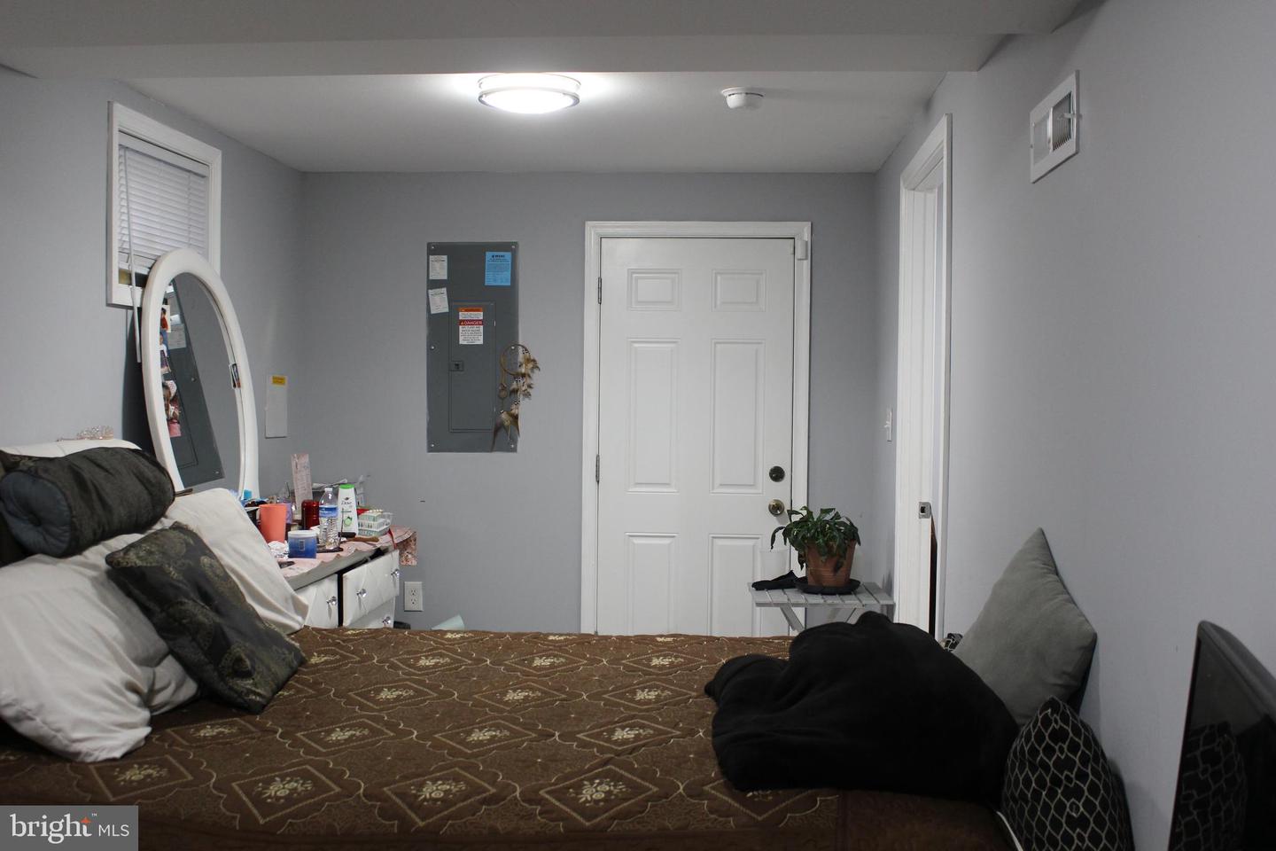 4706 Heath St Property Photo 32