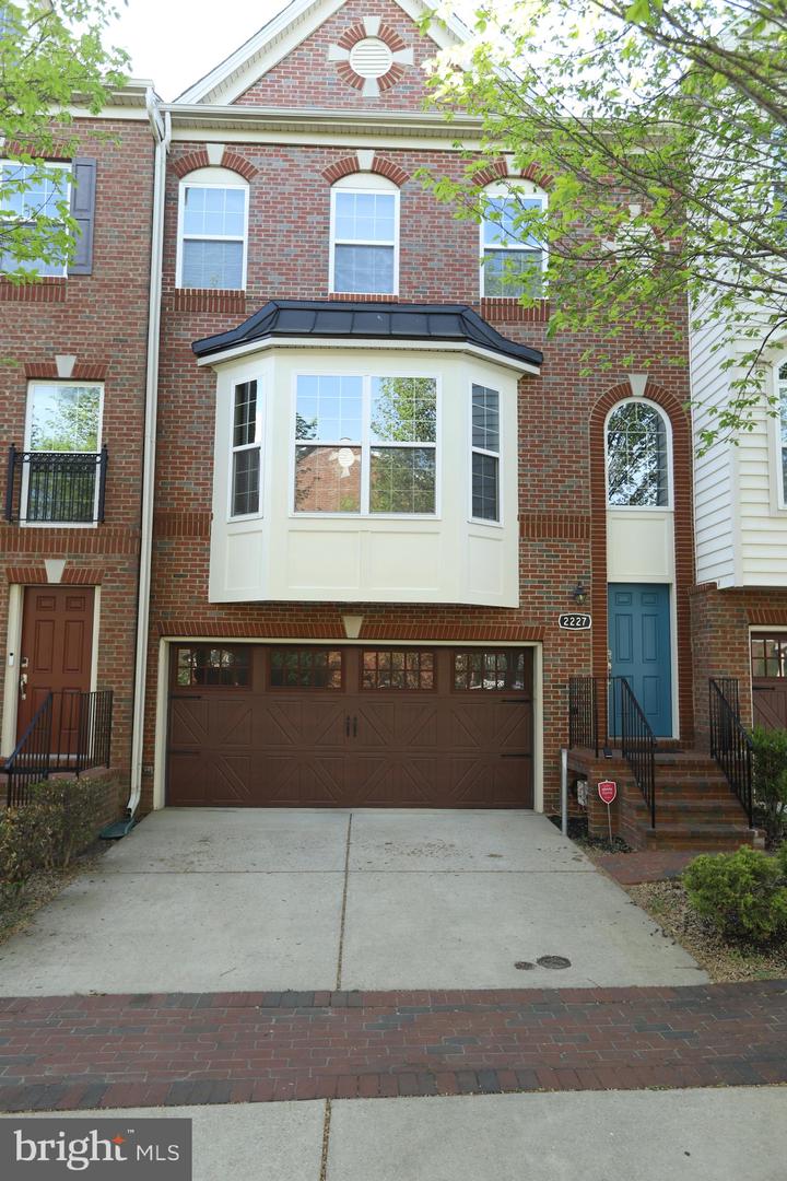2227 Congresbury Pl Property Photo 1