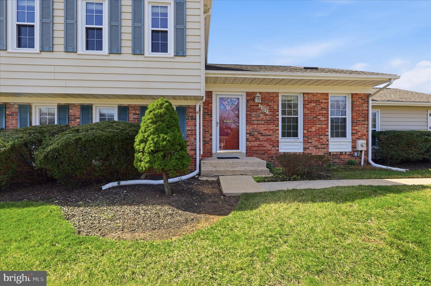 2703 Lackawanna Pl Property Photo 4