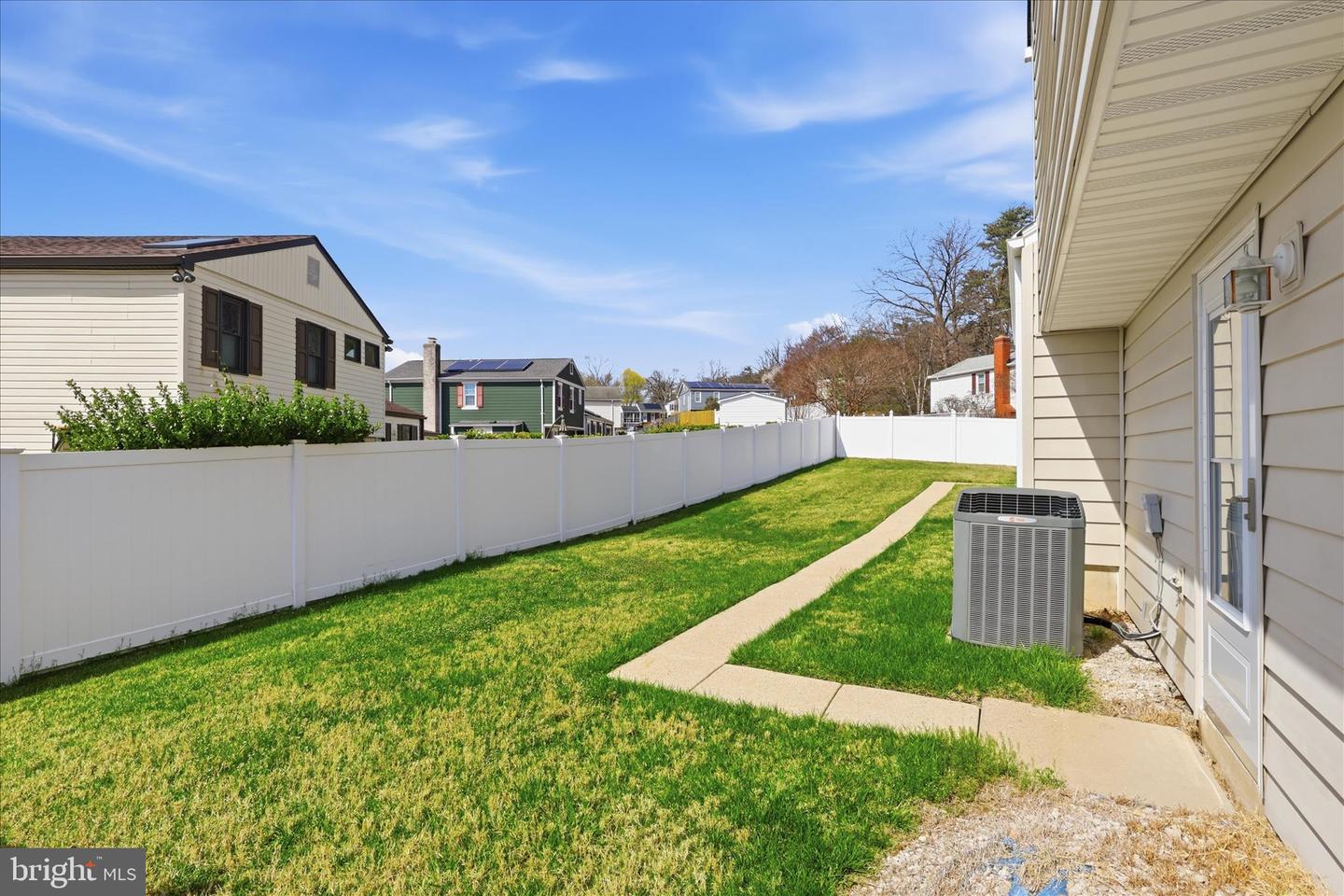 2703 Lackawanna Pl Property Photo 31