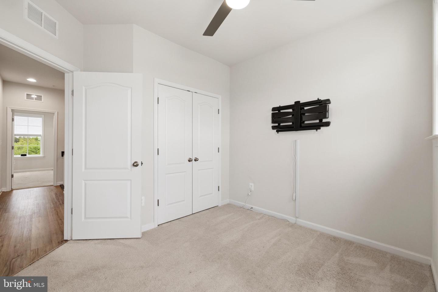 1076 Overlook Way Property Photo 25