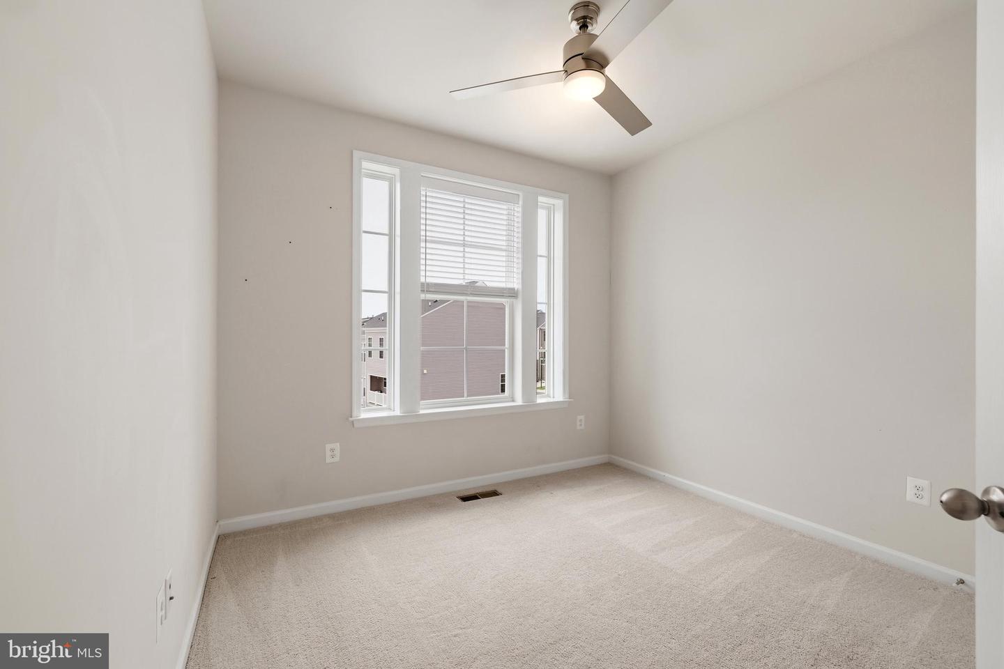 1076 Overlook Way Property Photo 28