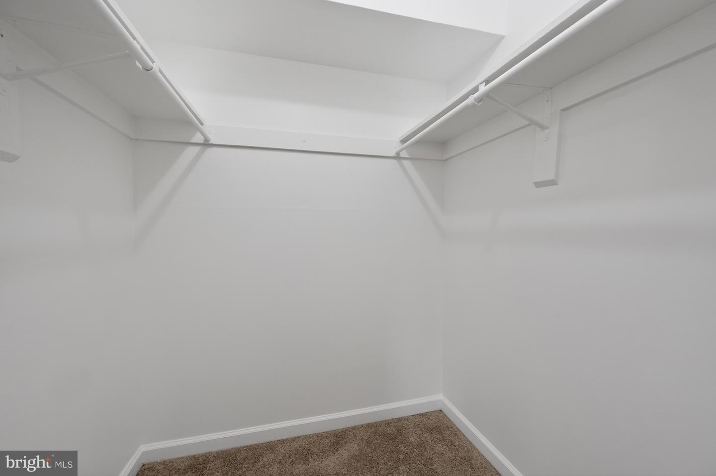 3348 Huntley Square Dr #b Property Photo 23