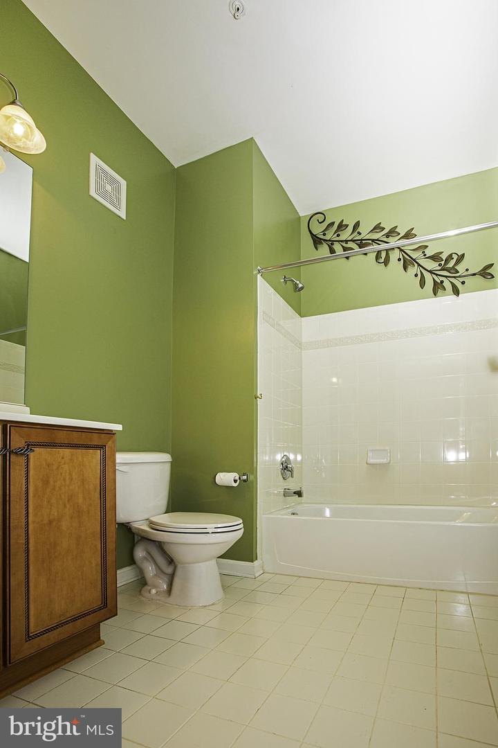 13220 Fox Bow Dr #307 Property Photo 8