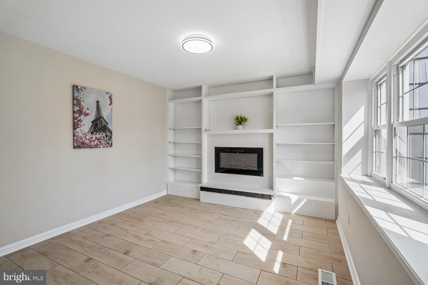 12200 Fleming Ln Property Photo 6
