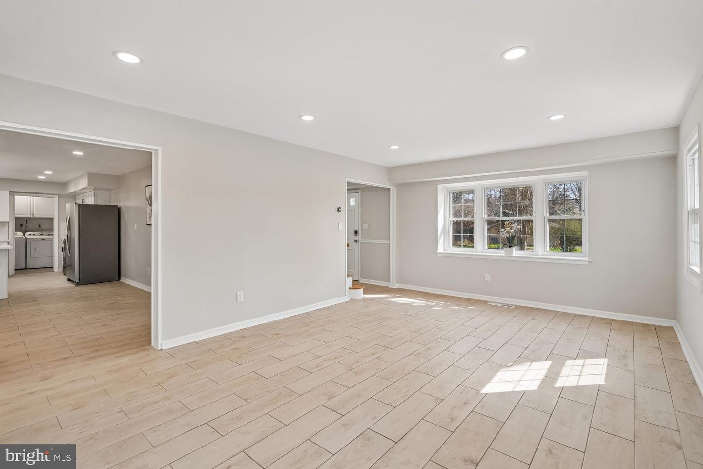 12200 Fleming Ln Property Photo 14