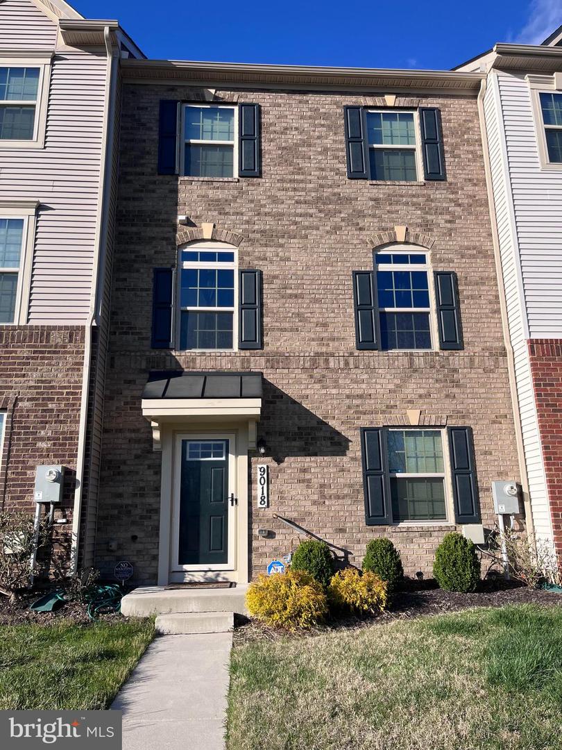 9018 Armstrong Ln #d Property Photo 1