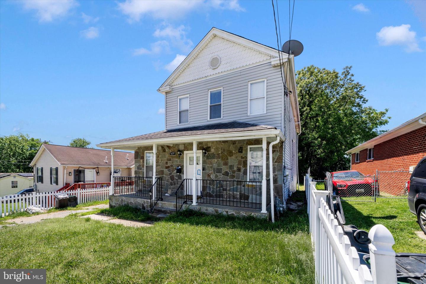 6211 Foote St Property Photo 4