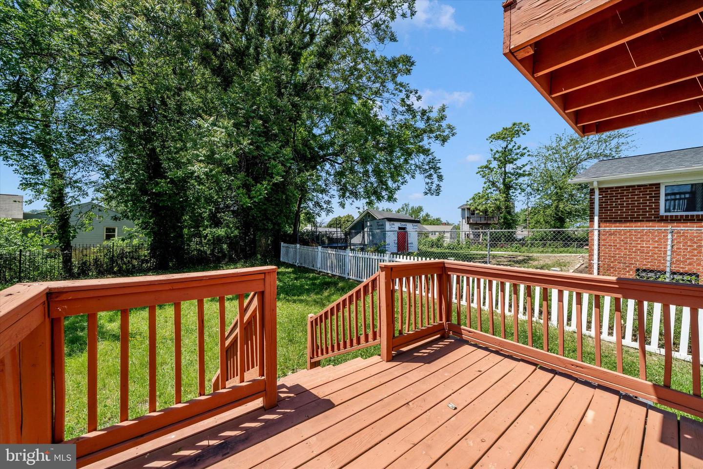 6211 Foote St Property Photo 8