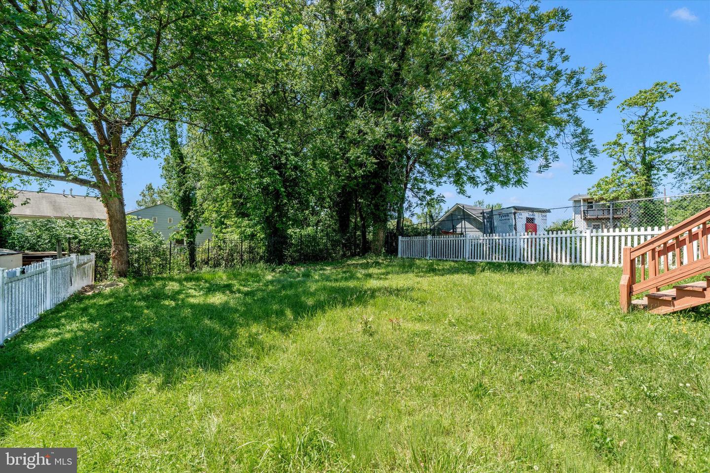 6211 Foote St Property Photo 11