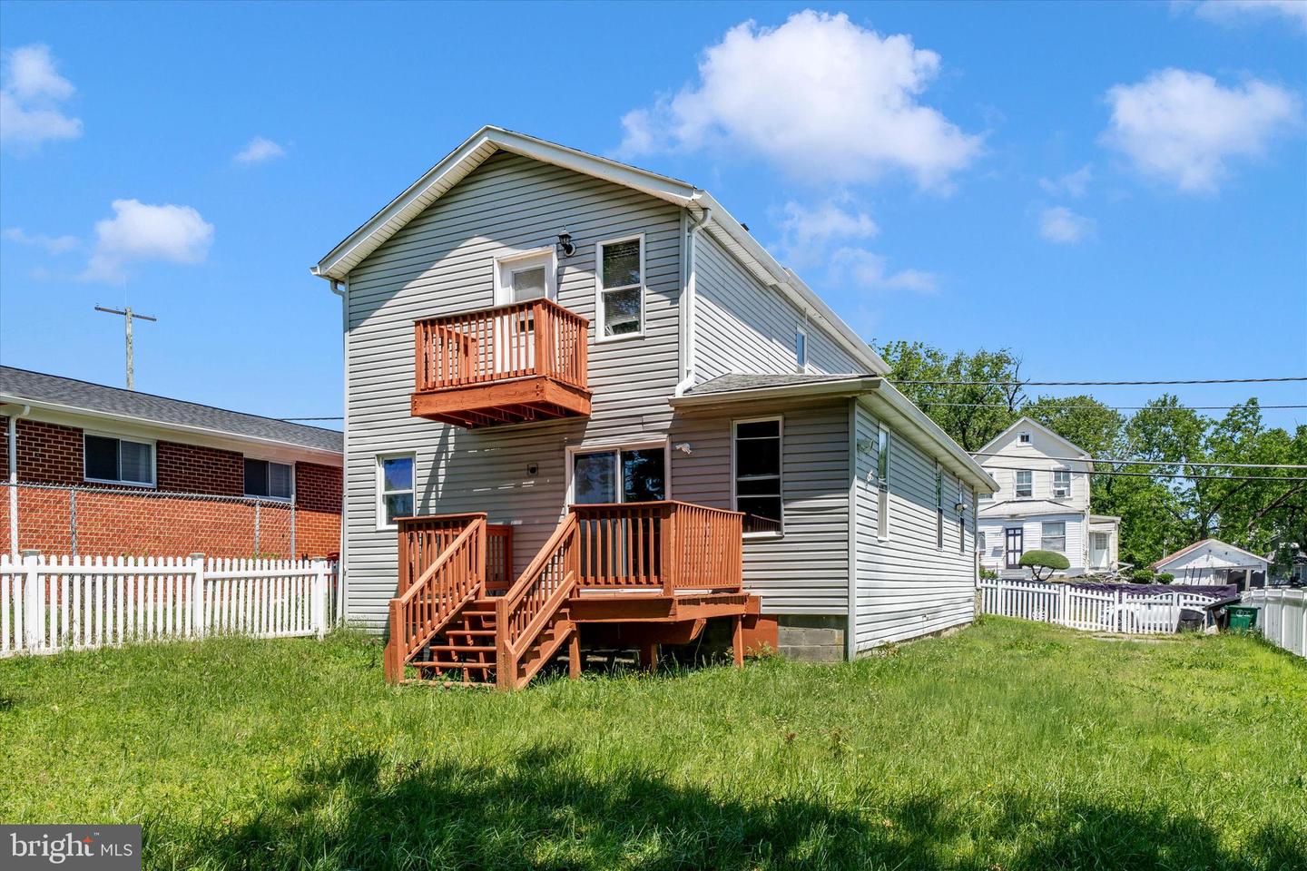 6211 Foote St Property Photo 13