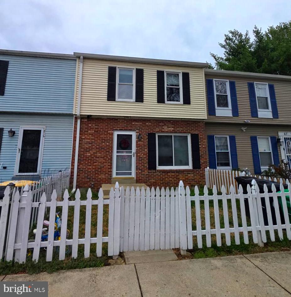 6714 Hawthorne St Property Photo 2