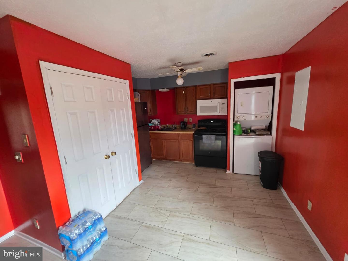 6714 Hawthorne St Property Photo 3
